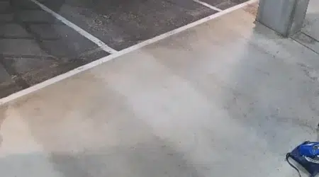 Break-in at Phoenix shopping center
