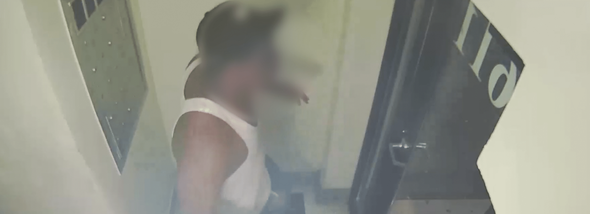 Intoxicated Individual in Apartment Community Entryway Hero 211019 182409