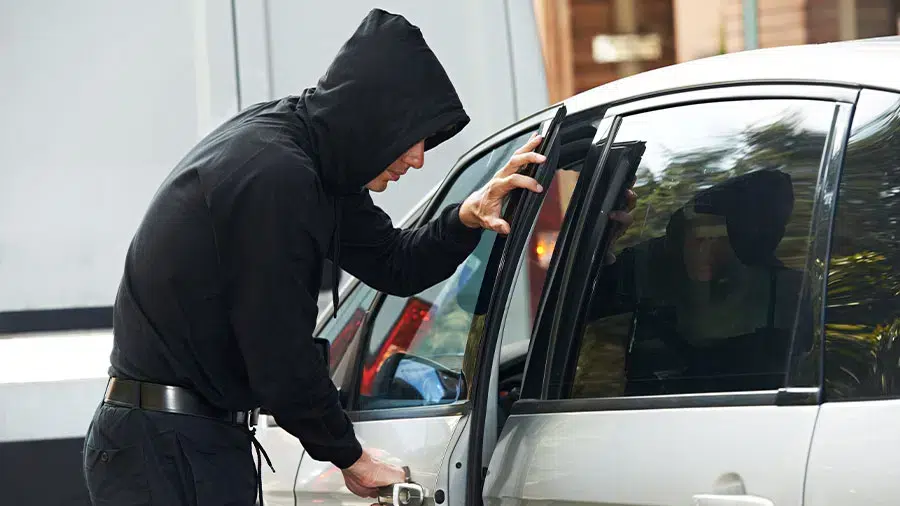 auto theft at collision center